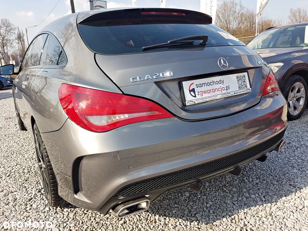 Mercedes-Benz CLA 200 7G-DCT AMG Line - 35