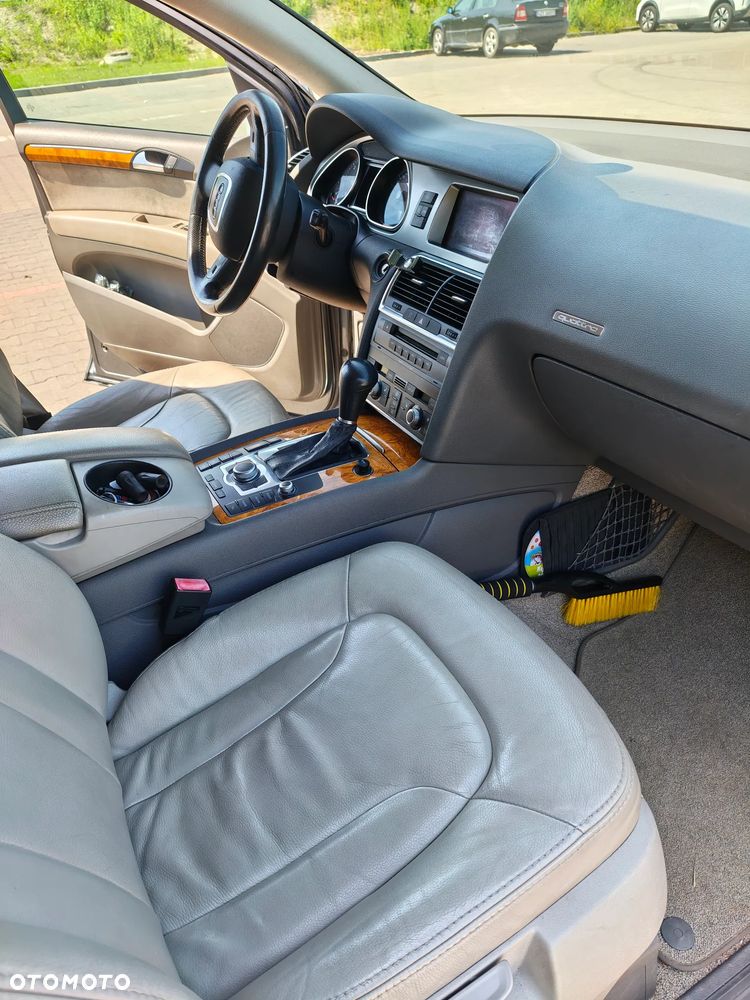 Audi Q7 - 12