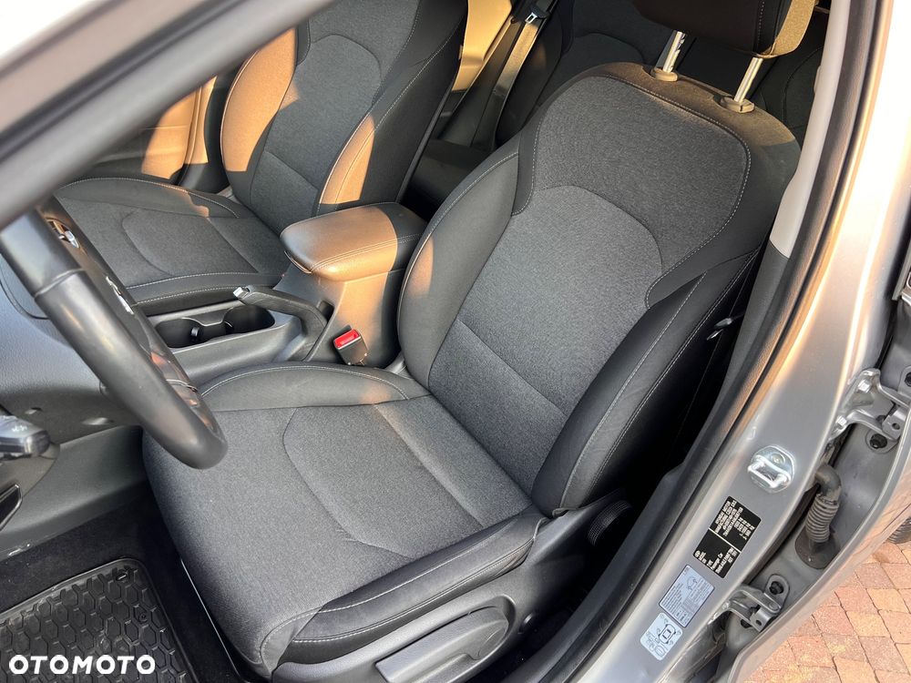 Hyundai i30 1.6 D Comfort - 6