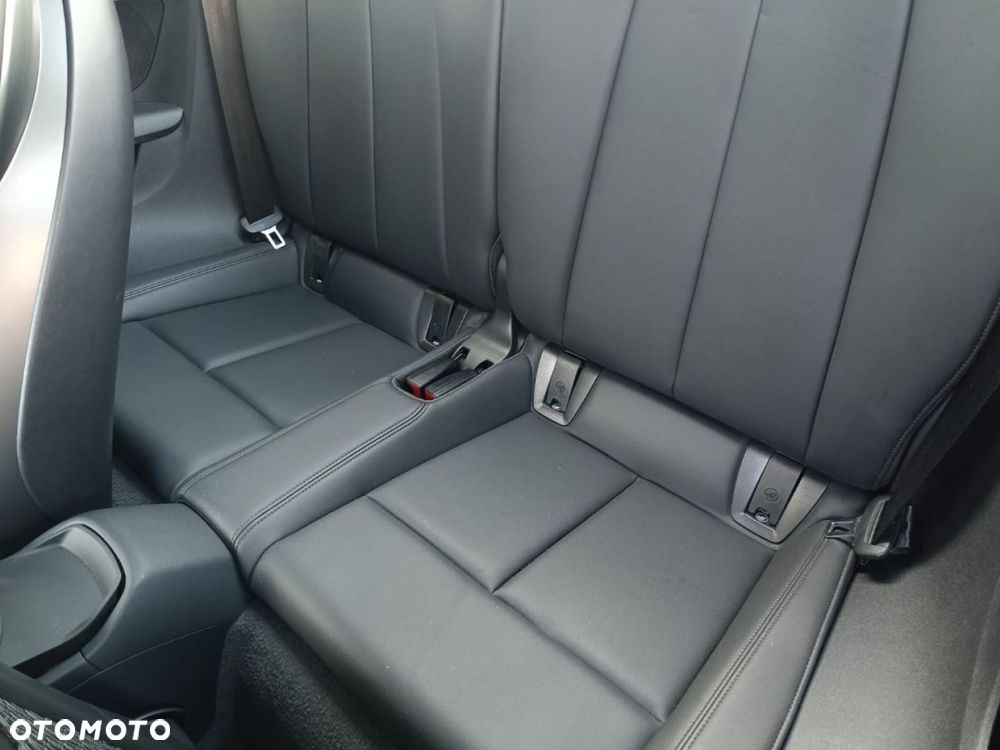 Audi TT S Coupé - 22