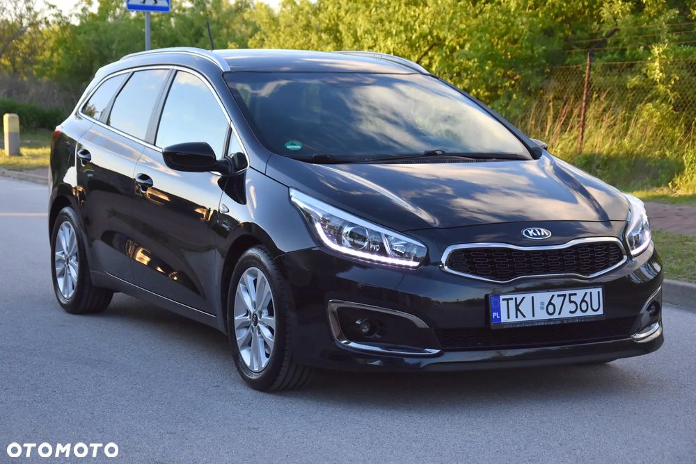 Kia Ceed 1.6 GDI ISG Dream-Team Edition - 2
