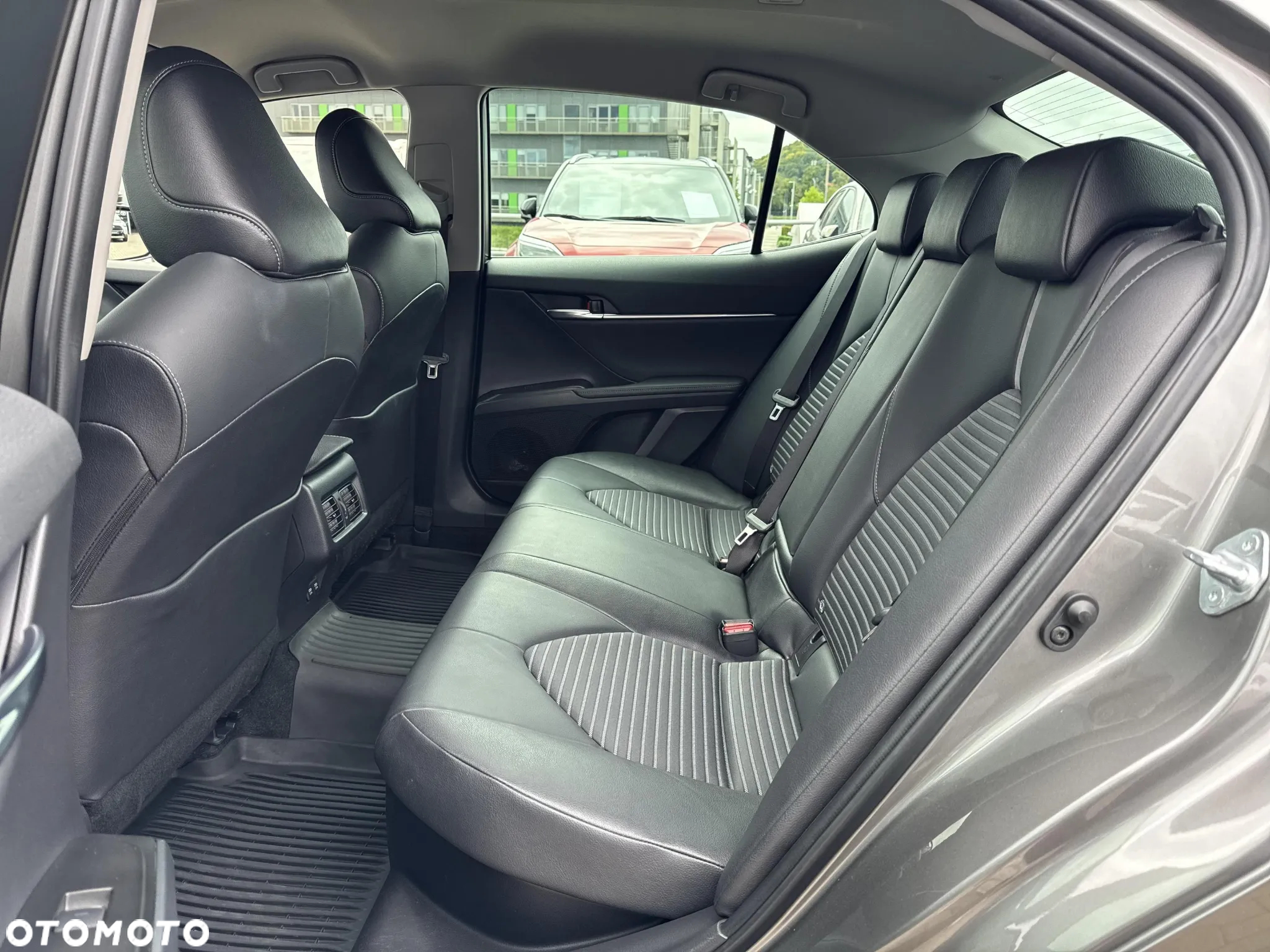 Toyota Camry 2.5 Hybrid Prestige CVT - 10