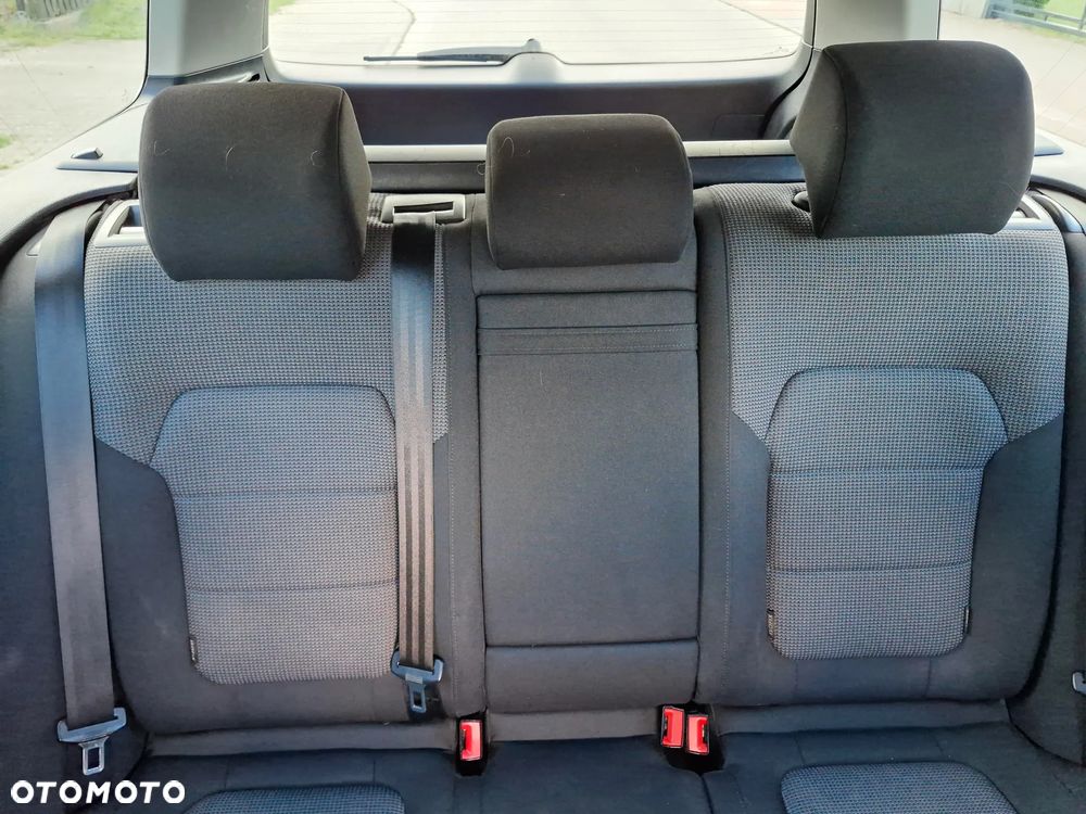 Volkswagen Passat 2.0 TDI 4Mot Highline - 38