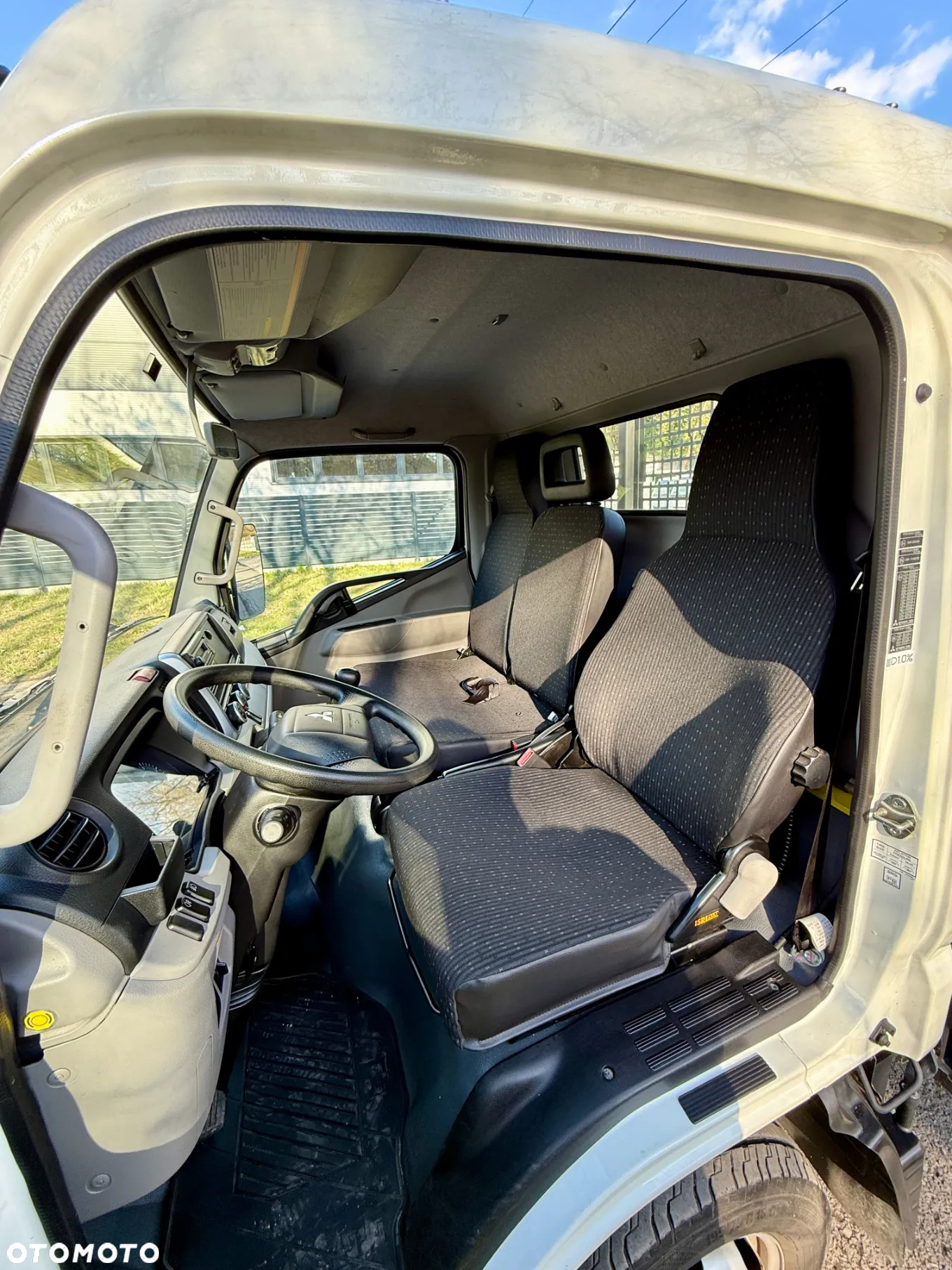 Mitsubishi CANTER - 12