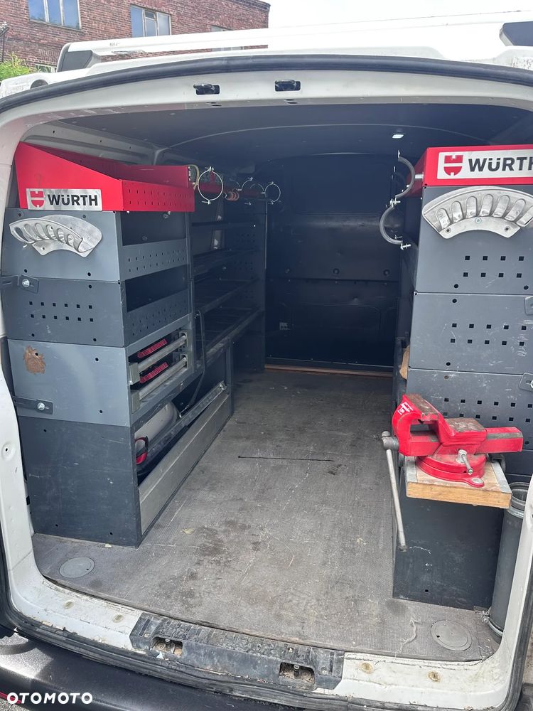 Volkswagen Transporter T6 - 6