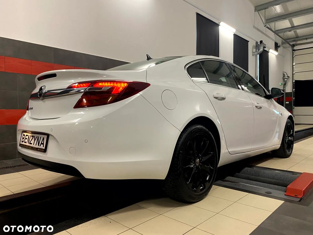 Opel Insignia 1.4 T Cosmo S&S - 9