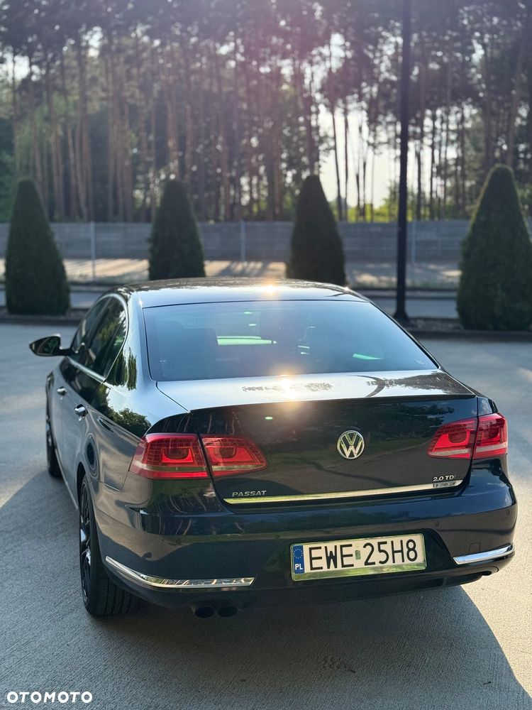 Volkswagen Passat 2.0 TDI Highline DSG - 11