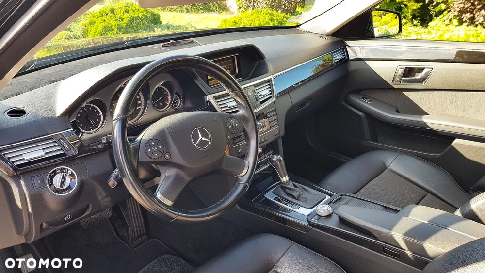 Mercedes-Benz Klasa E - 26