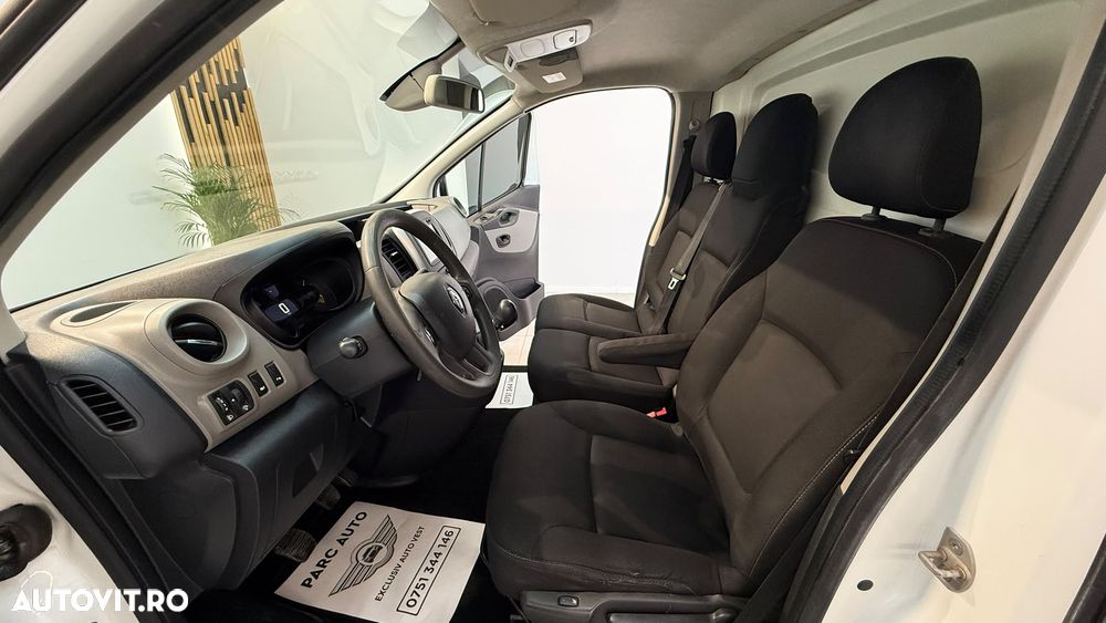Renault Trafic - 16