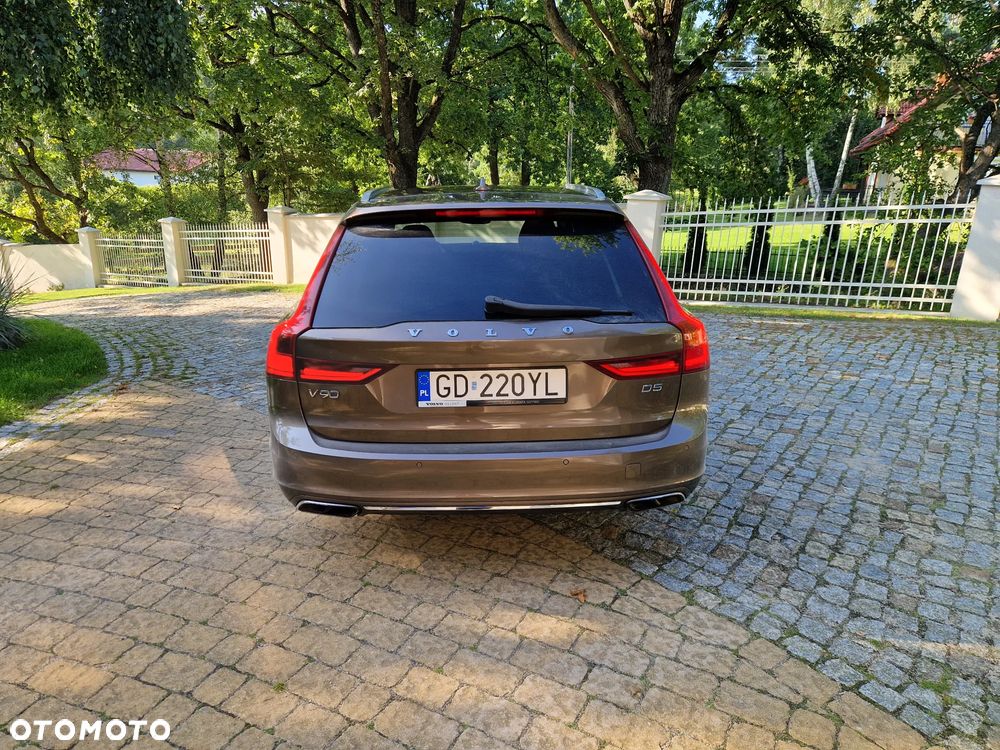 Volvo V90 D5 AWD Momentum - 5