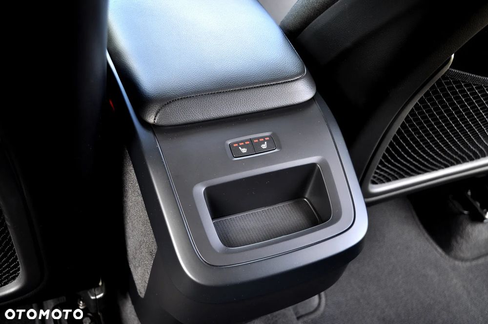 Volvo XC 60 B4 B Geartronic Momentum Pro - 21