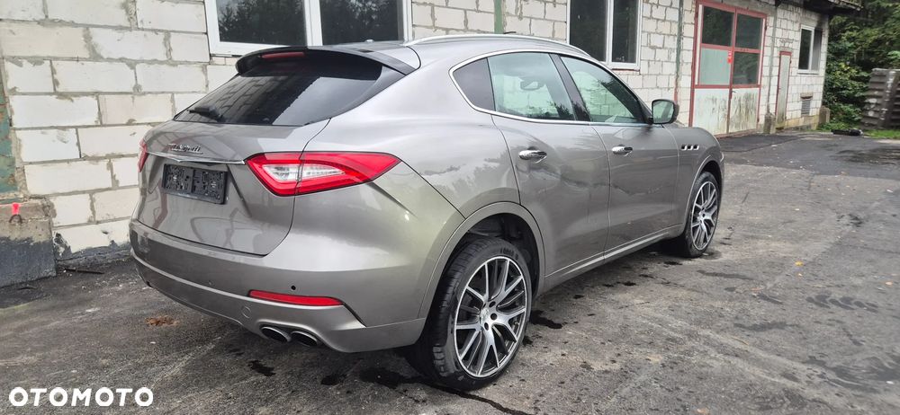 Maserati Levante - 10