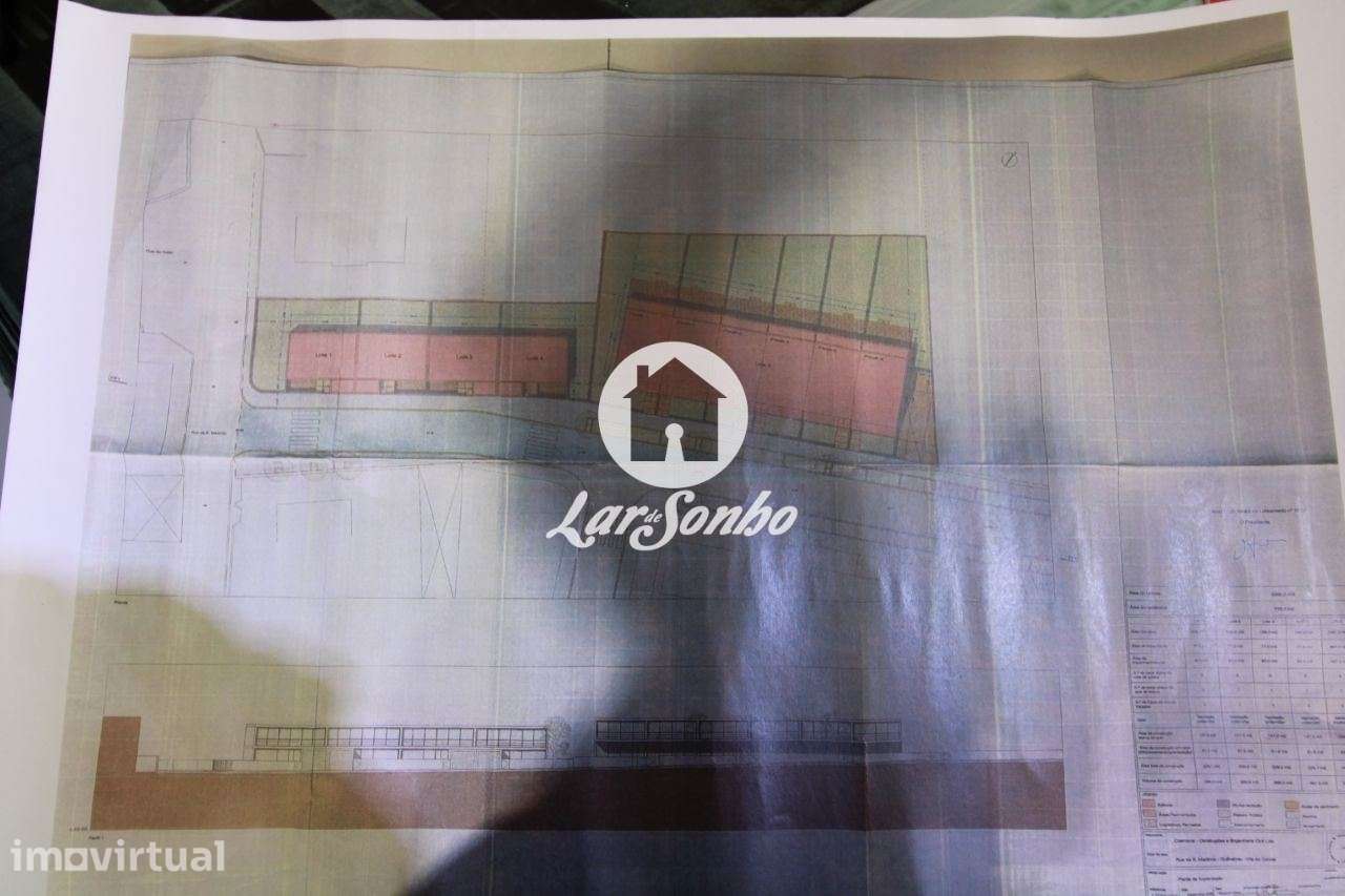 Terreno de 2.160 m² para Construção de 10 Moradias - Guilhabreu, Vi...