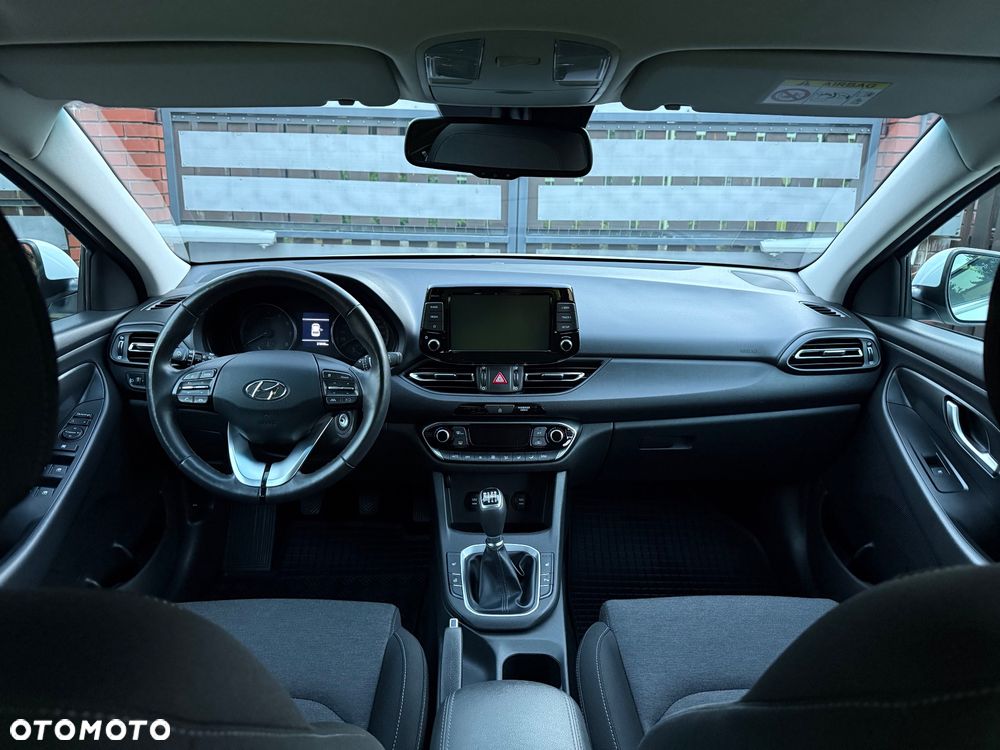 Hyundai i30 1.5 DPI Modern - 10