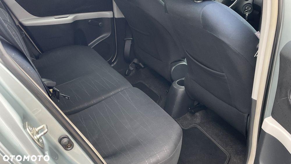 Toyota Yaris - 34