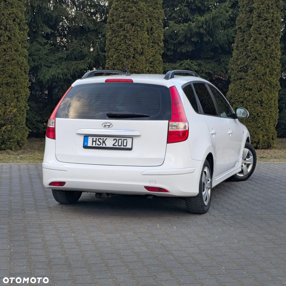 Hyundai i30 1.4 Blue Classic - 12