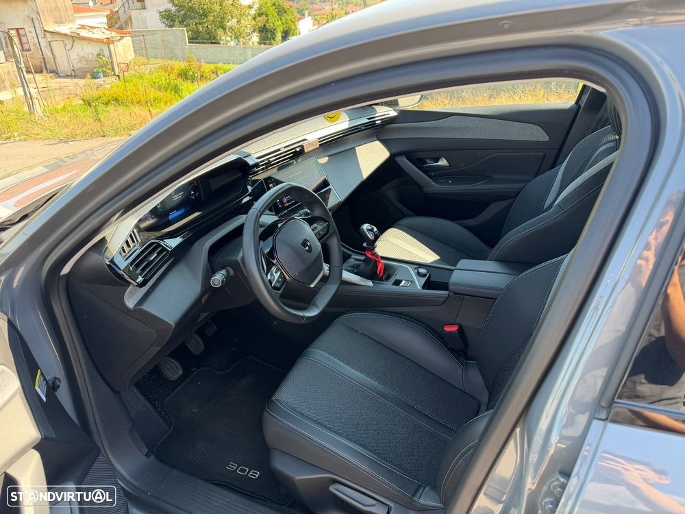 Peugeot 308 2024 photo 2