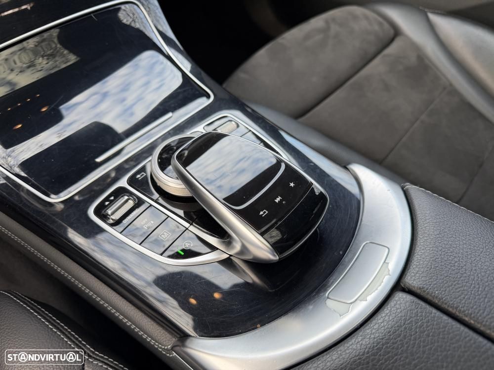 Mercedes-Benz GLC 220 d Coupe 4Matic 9G-TRONIC AMG Line - 24