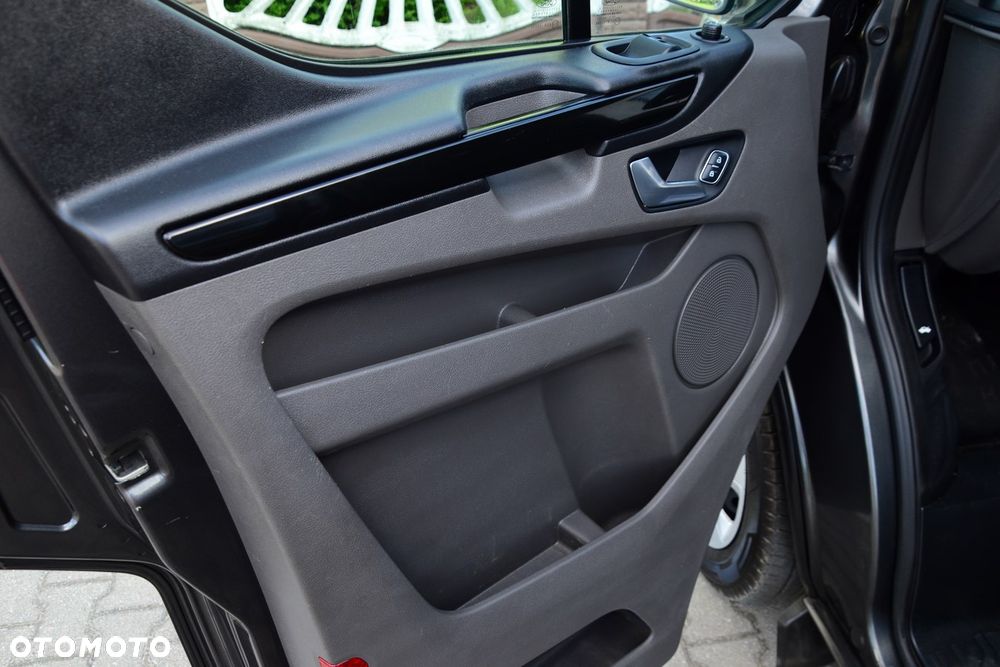 Ford Transit Custom - 19