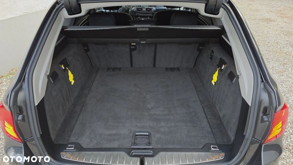 BMW Seria 5 520d Sport-Aut - 16