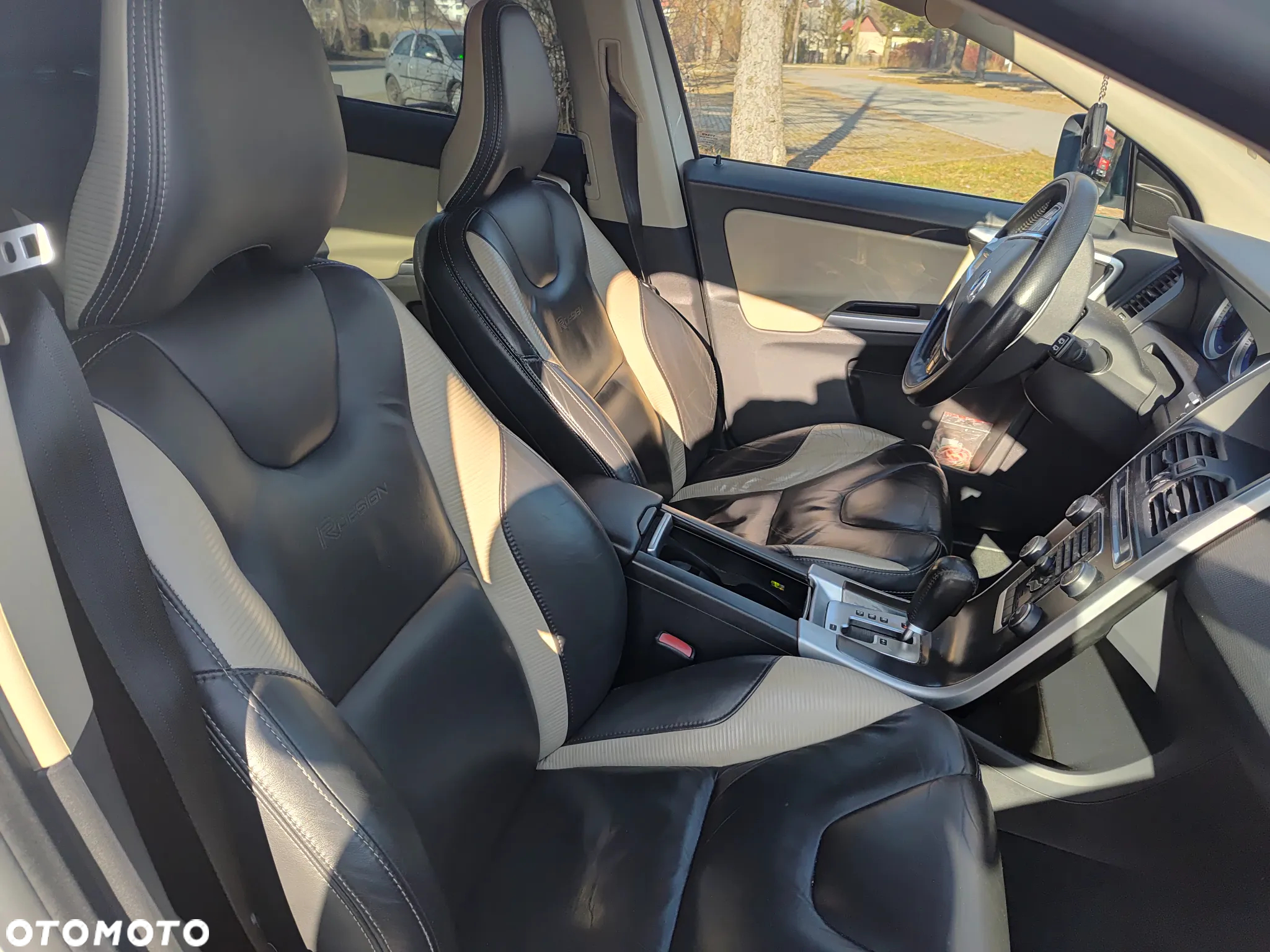 Volvo XC 60 - 11