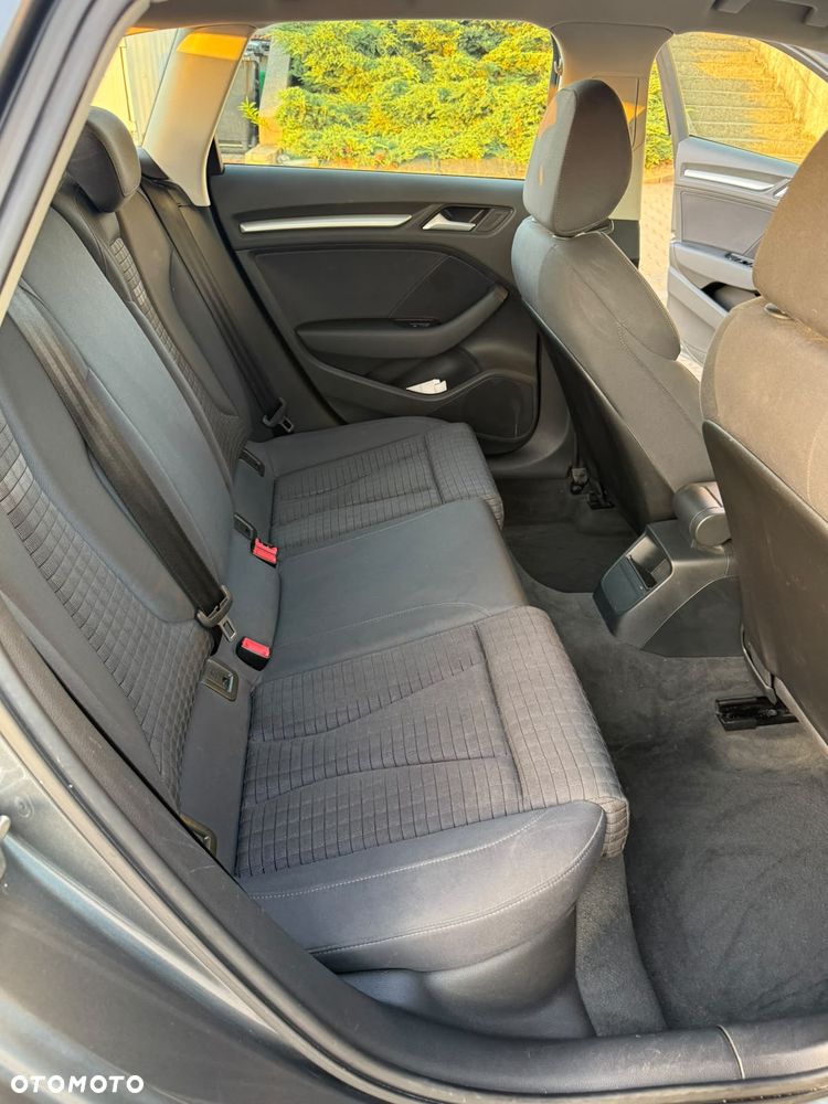Audi A3 Sportback 2.0 TDI - 6