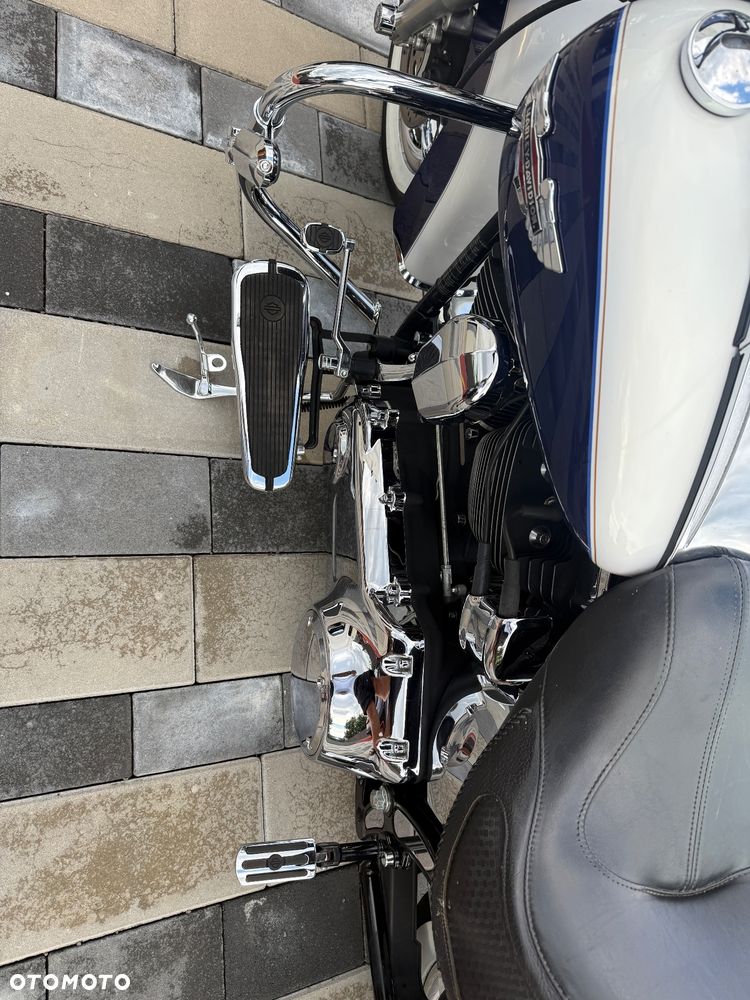 Harley-Davidson Softail Deluxe - 11