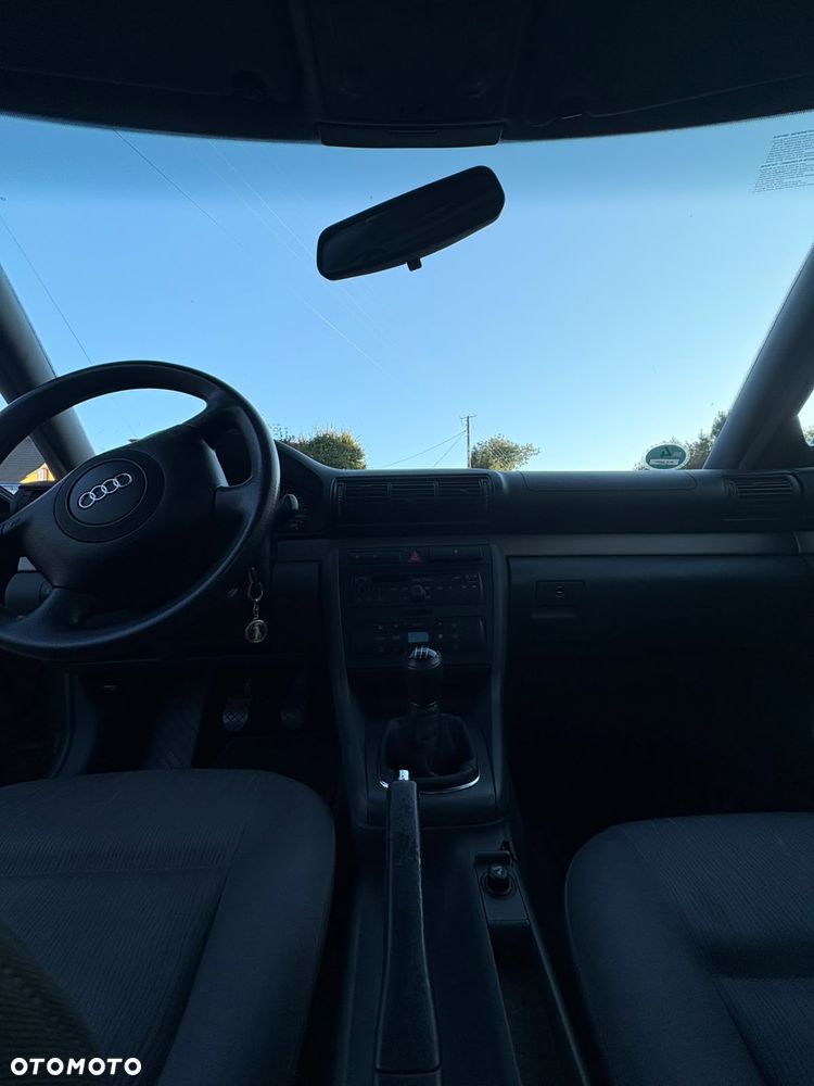 Audi A4 Limousine 1.6 - 16