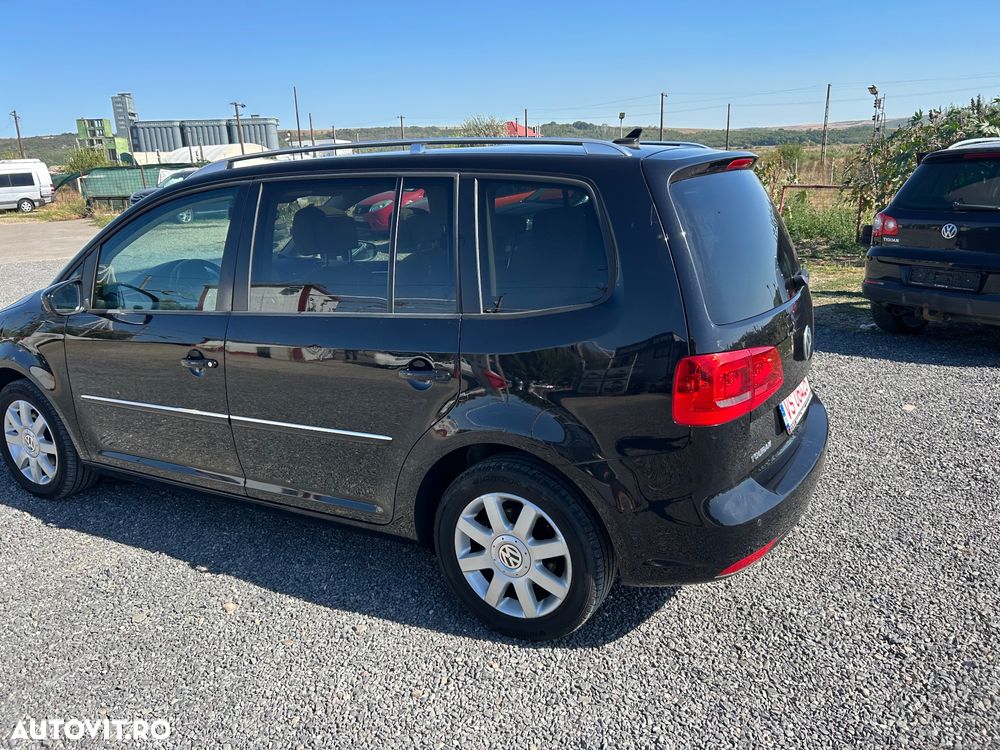 Volkswagen Touran 1.6 TDI DSG Highline - 37