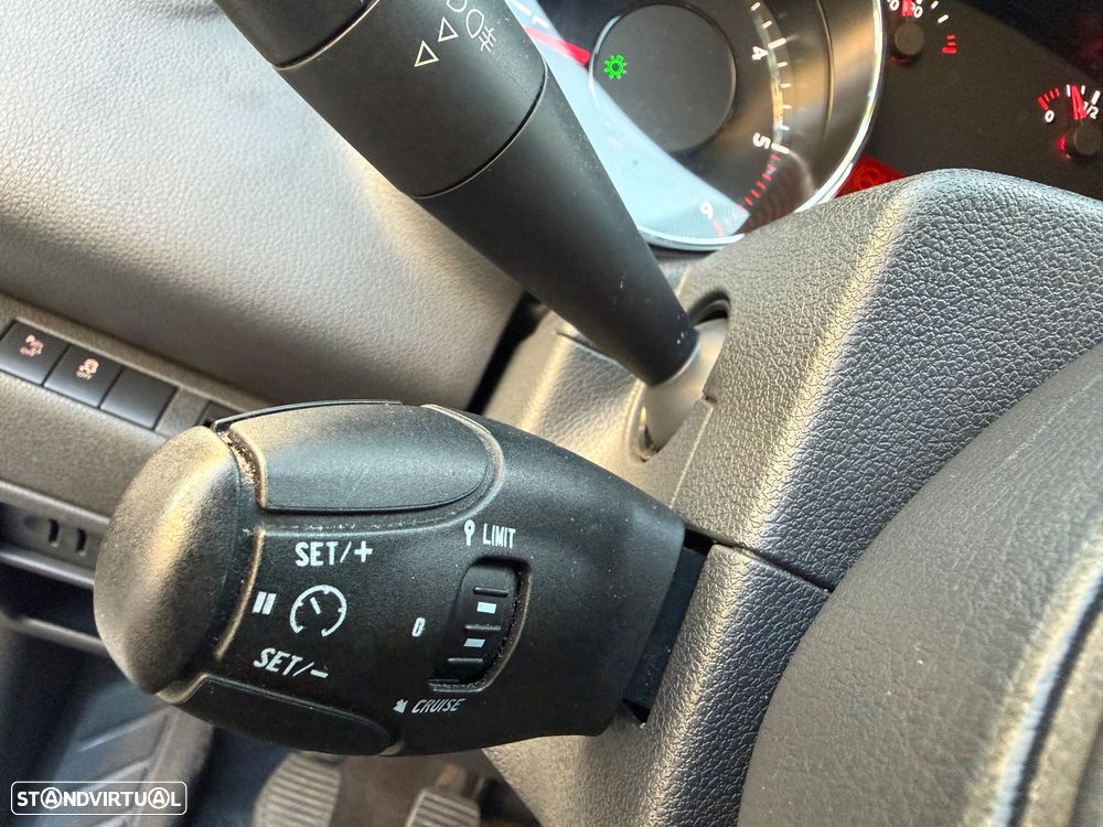 Peugeot 3008 1.6 HDi Style - 15