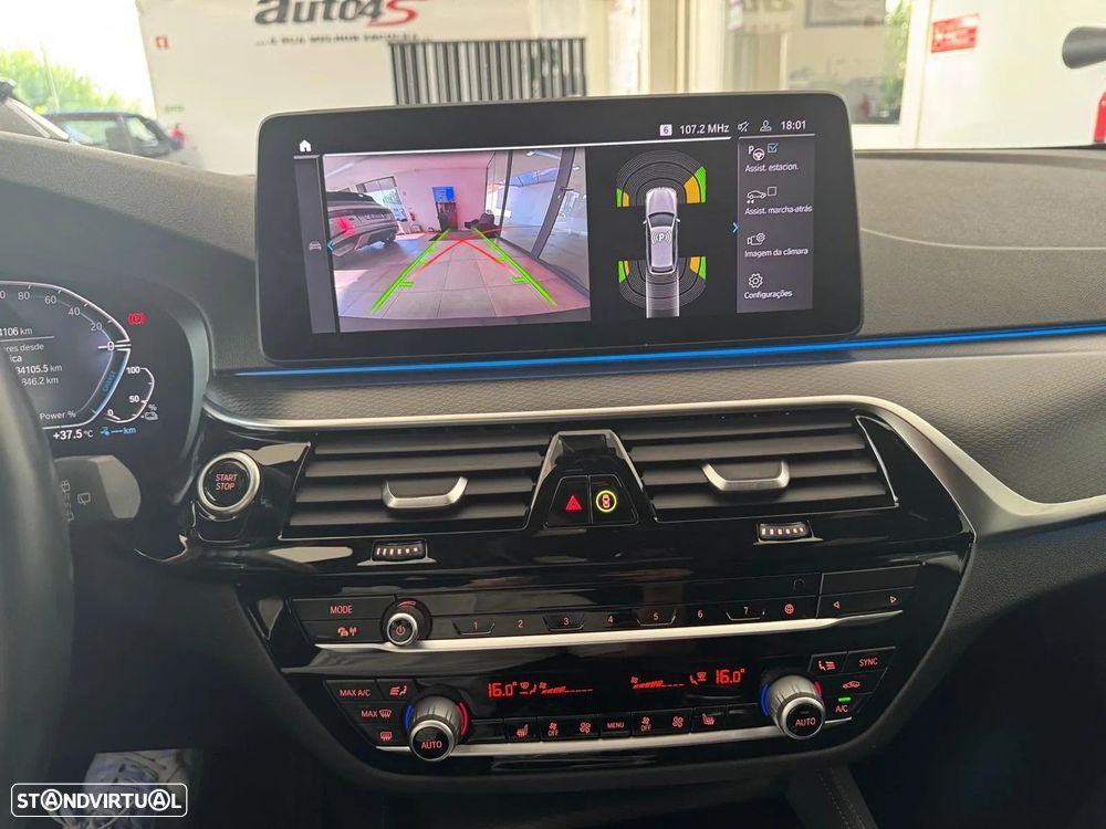 BMW 520 e Pack M - 30