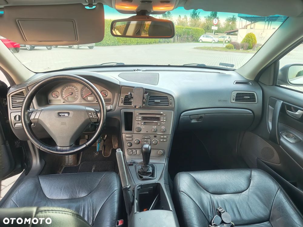 Volvo S60 2.4 T - 15