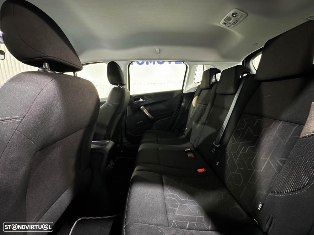 Peugeot 2008 1.6 e-HDi Allure 2-Tronic - 10