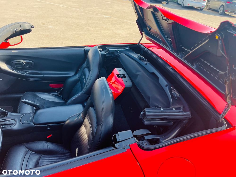 Chevrolet Corvette - 18
