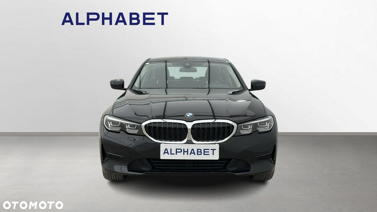 BMW Seria 3 318d - 9