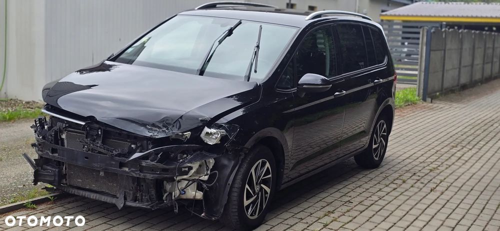 Volkswagen Touran - 1