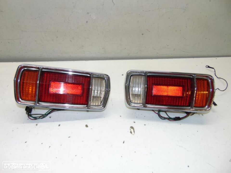 Datsun 1200 farolins - 1