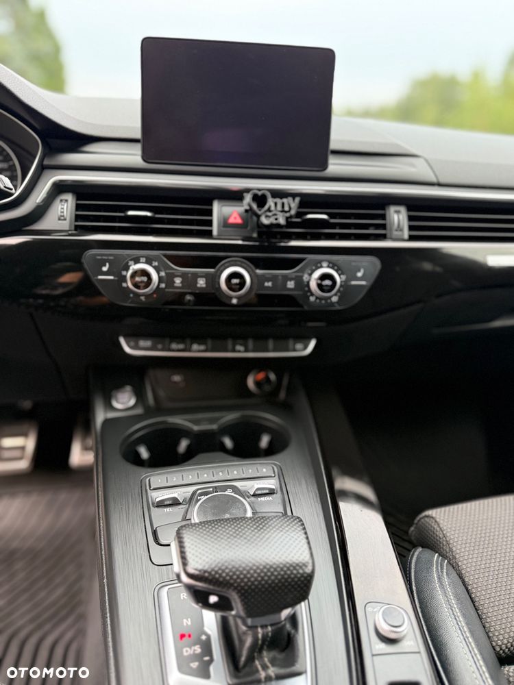 Audi A4 Avant 2.0 TDI S tronic quattro - 8