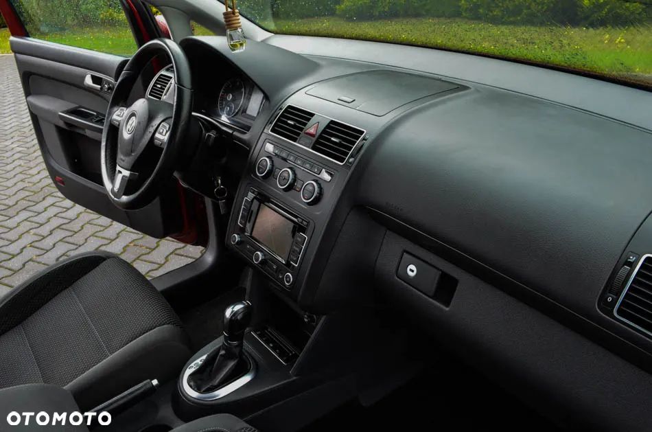 Volkswagen Touran 1.6 TDI DPF BlueMotion Technology DSG Comfortline - 35