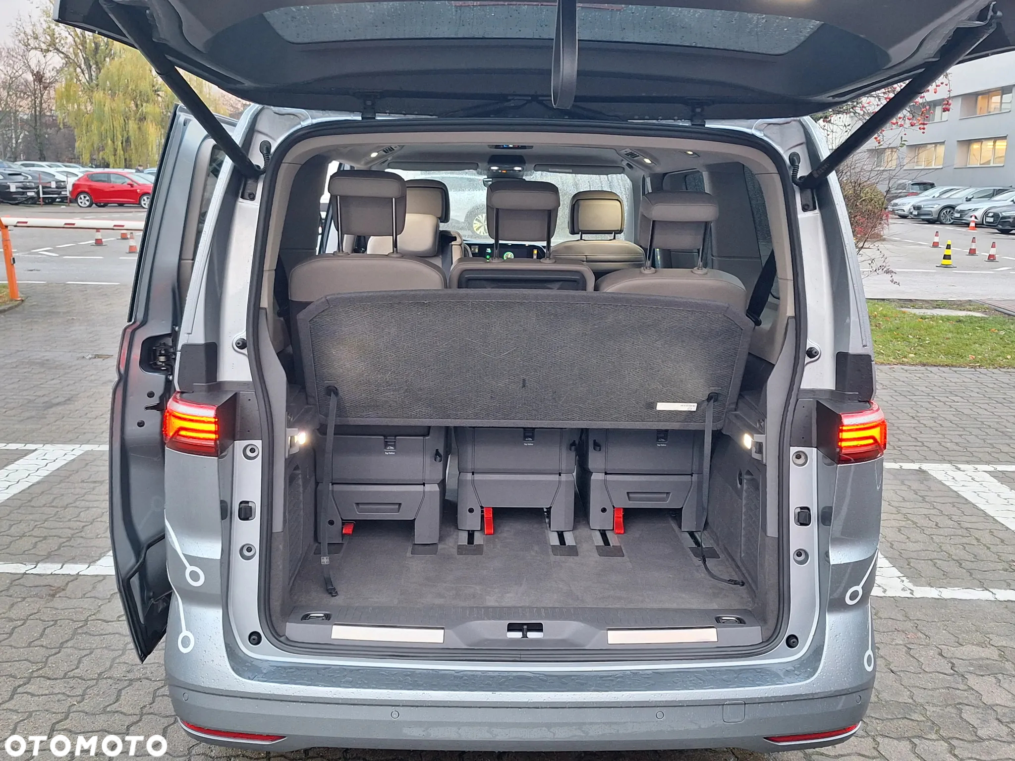 Volkswagen Multivan 2.0 TSI L2 Style DSG - 21