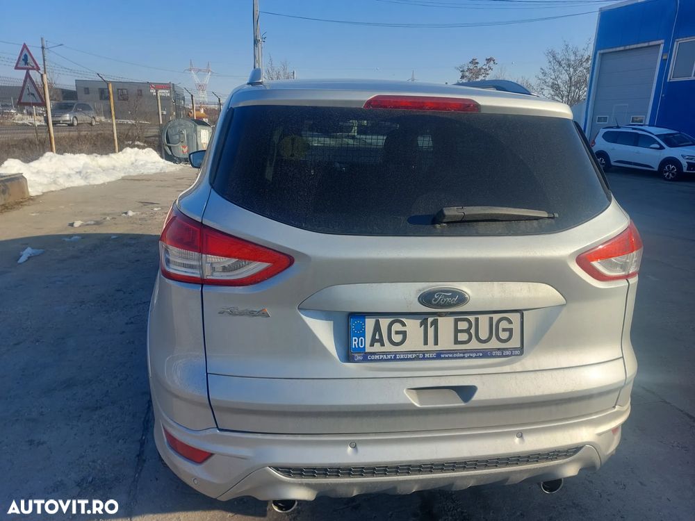 Ford Kuga 2.0 TDCi 4WD Powershift Titanium - 6