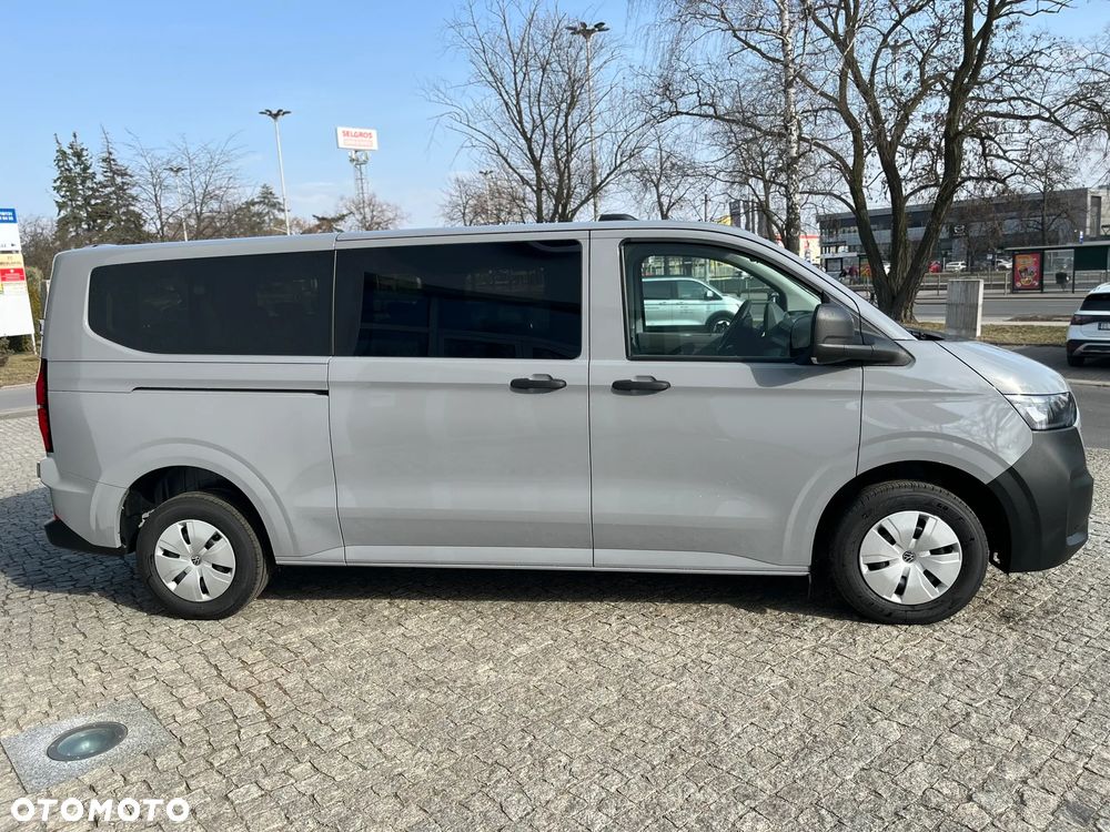 Volkswagen Caravelle - 4