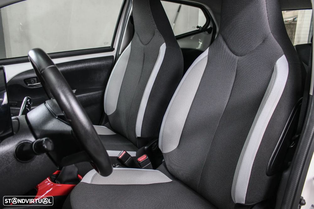 Toyota Aygo 1.0 X-Play+AC+X-Touch - 9