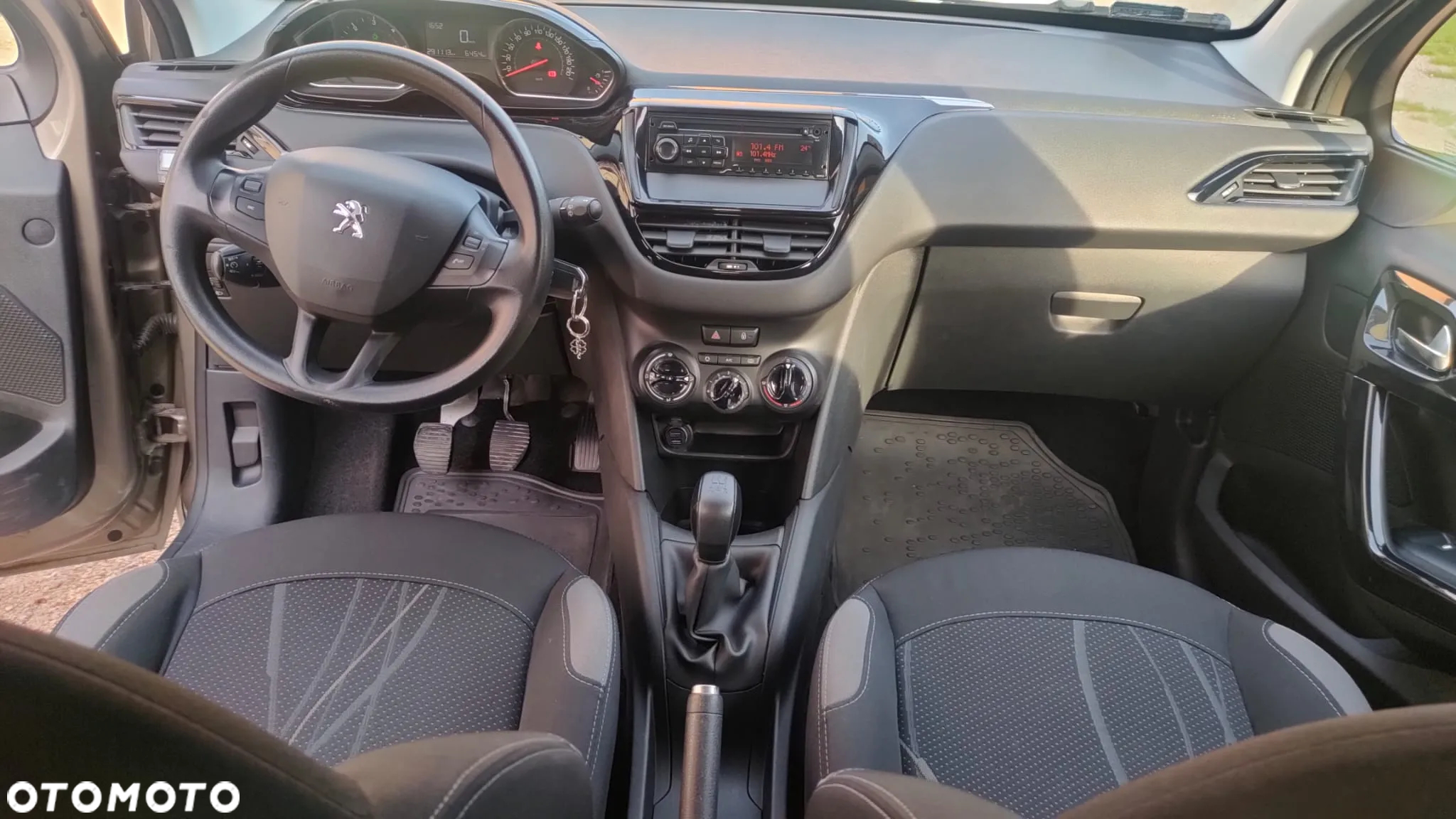 Peugeot 208 1.4 HDi Active - 6