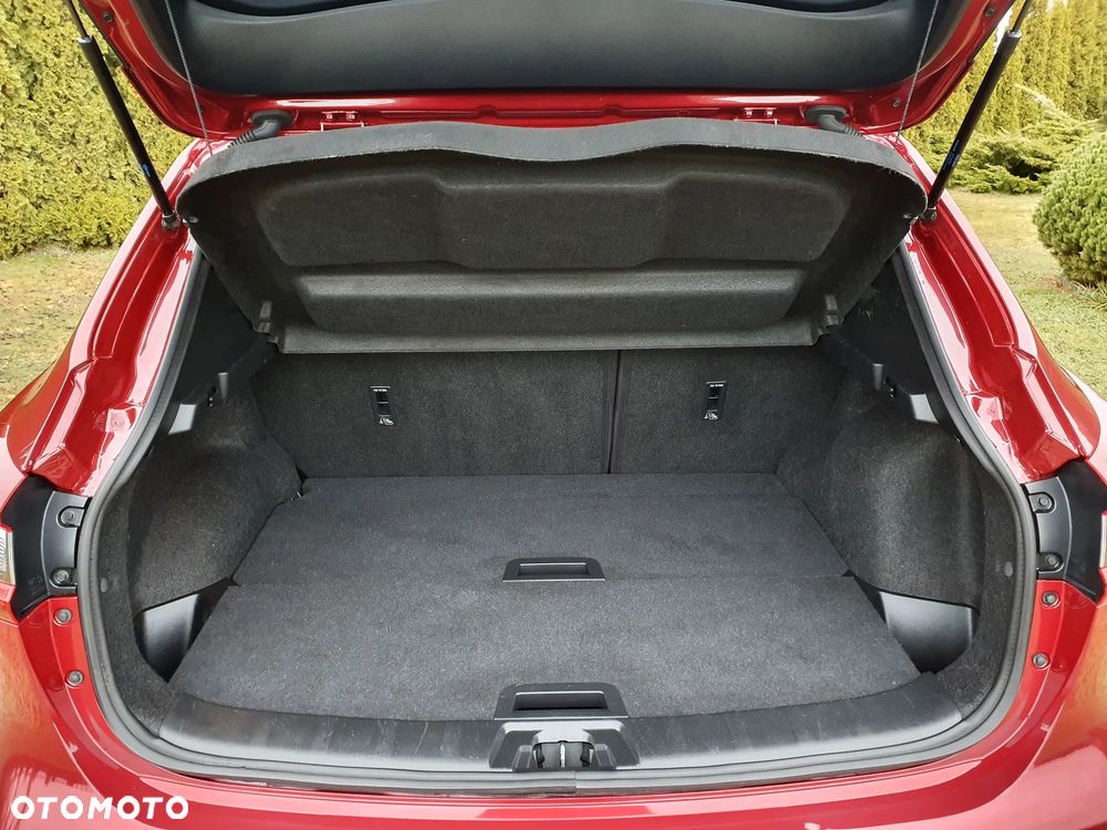 Nissan Qashqai 1.3 DIG-T TEKNA - 26