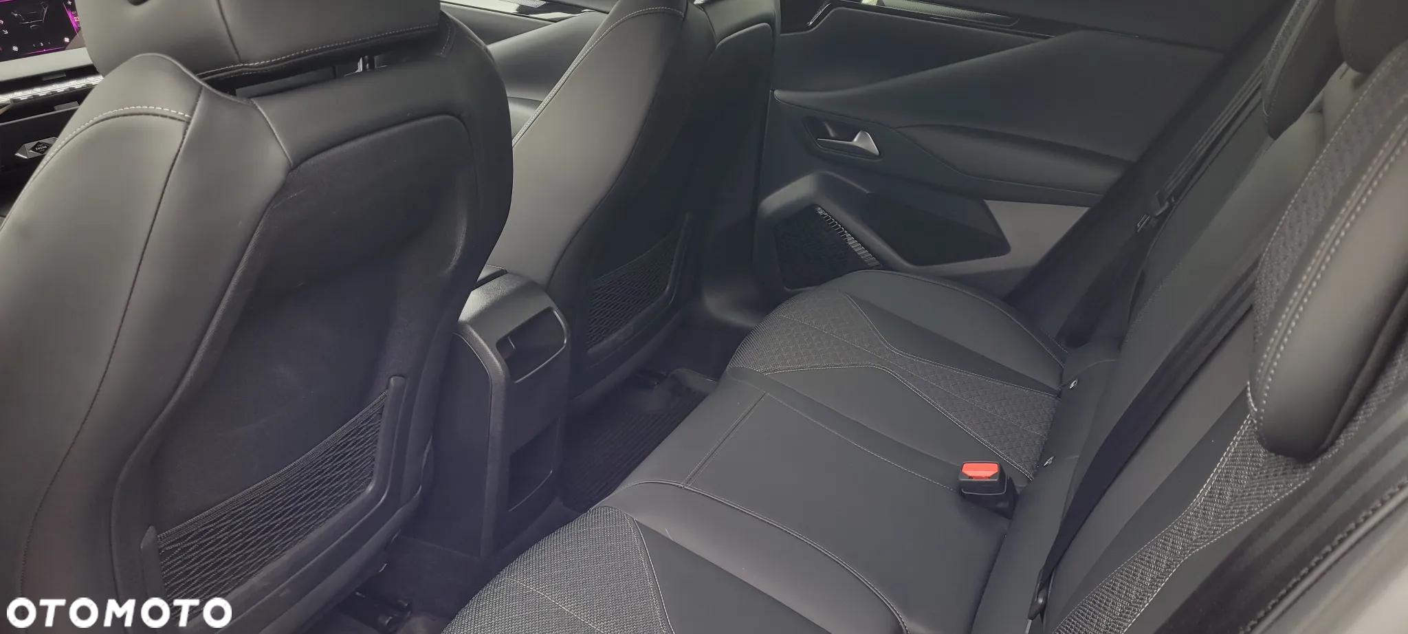 DS Automobiles DS 4 1.2 PureTech Bastille + - 11