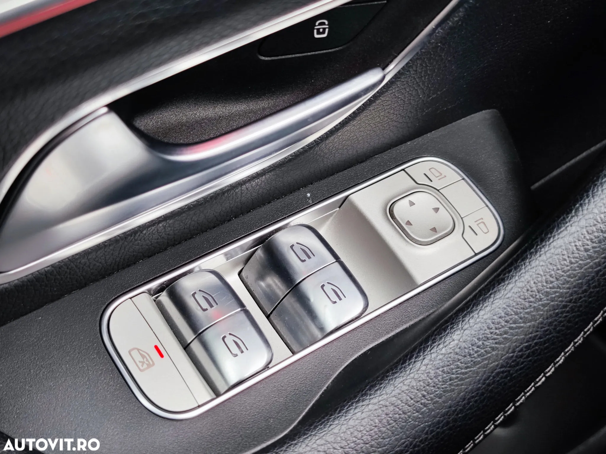Mercedes-Benz GLE 300 d 4MATIC - 25