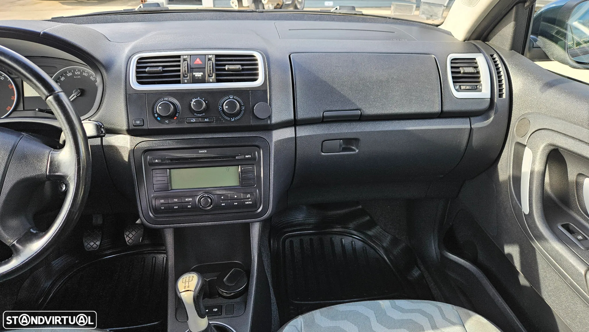 Skoda Fabia Break 1.2 Ambiente - 16