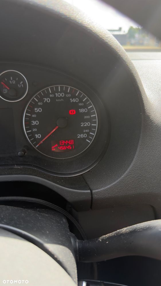 Audi A3 Sportback 1.9 TDI Ambiente - 6