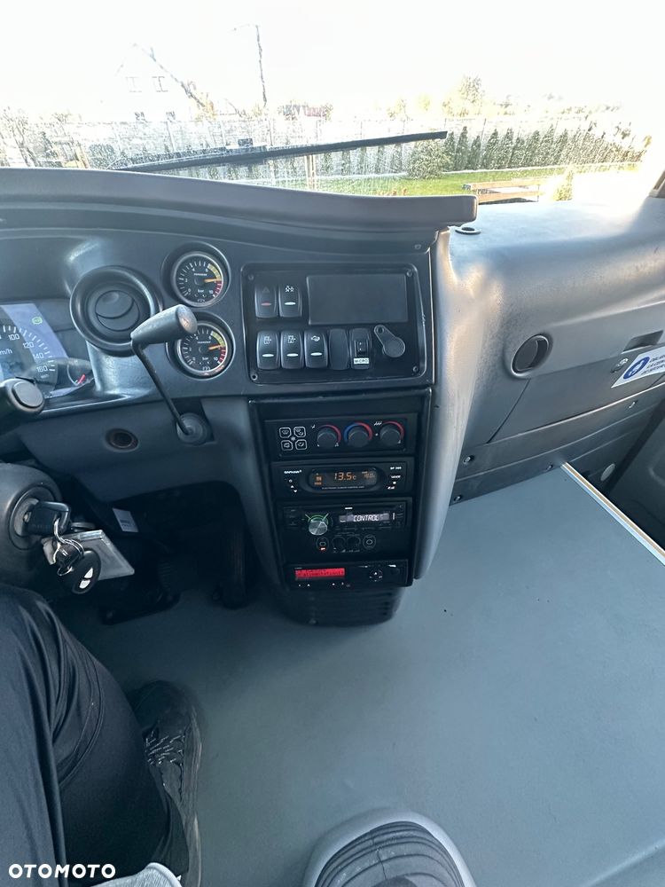 Isuzu Turquoise - 6